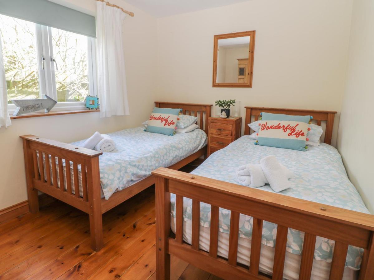 Honeysuckle Cottage Хелстон Экстерьер фото