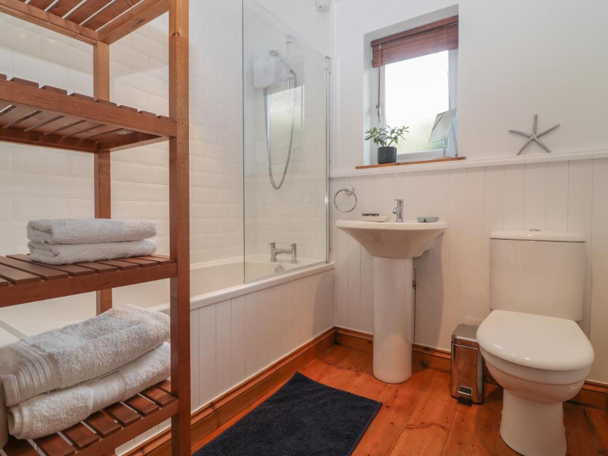 Honeysuckle Cottage Хелстон Экстерьер фото